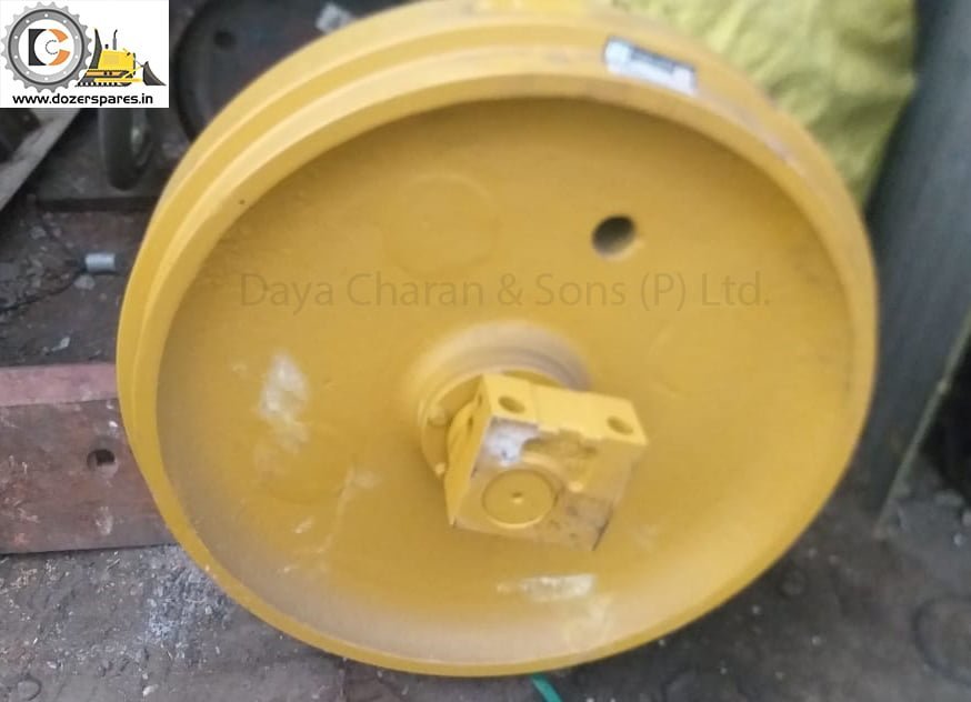 Front idler for caterpillar
