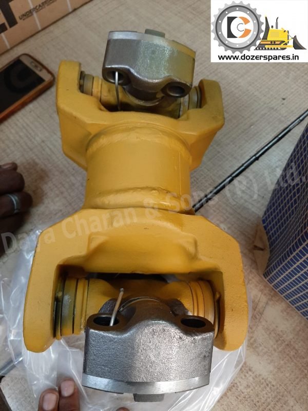 Komatsu Dozer – Universal Cross Joint