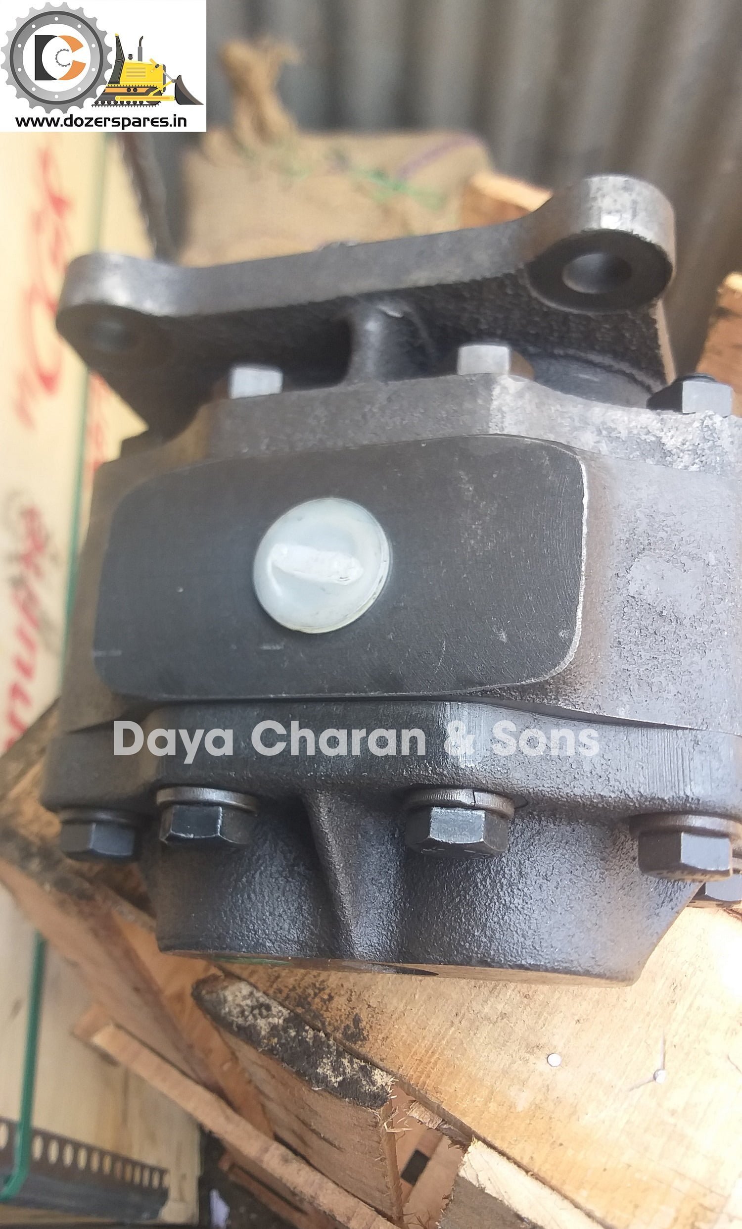 07437-71300 – Dozer Clutch Pump – GHPL – D50